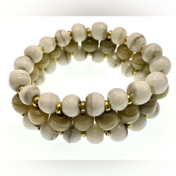 Vintage TripleStrand Stretch Bracelet White Tan Stone Beaded Stretch Bracelet - Picture 5 of 8